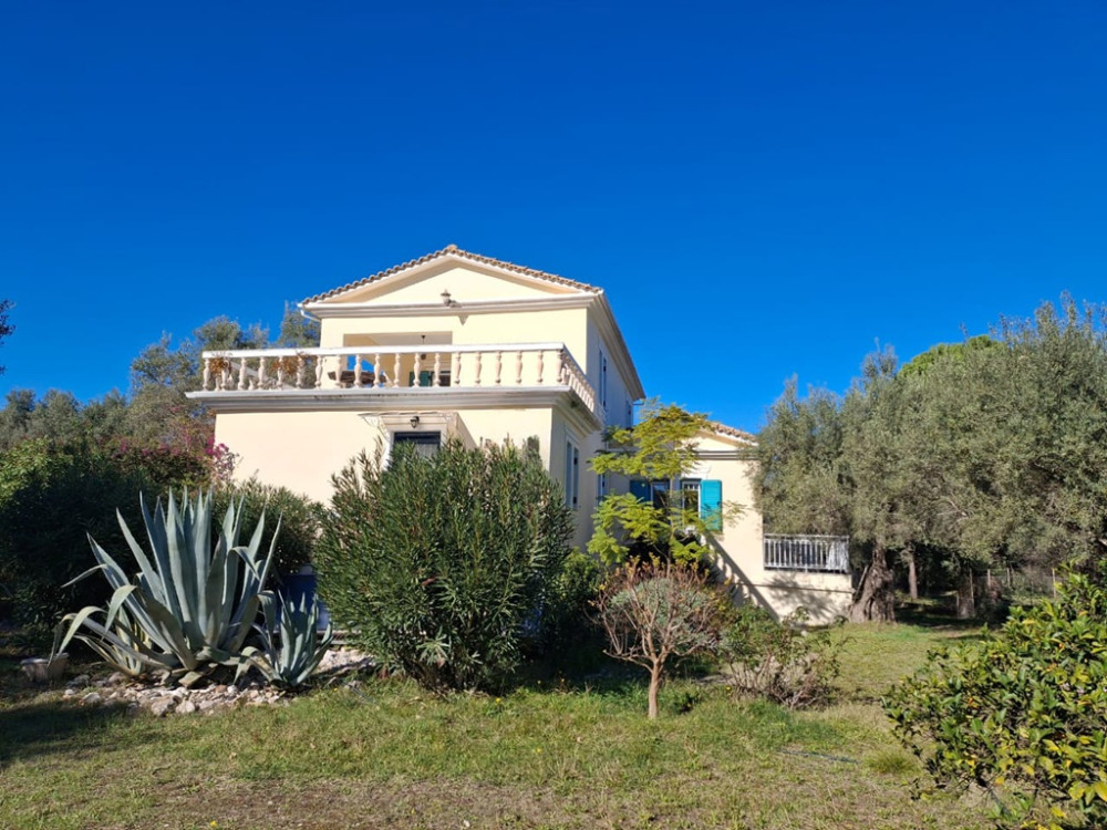 LefkasResidence 01.jpg